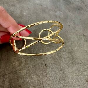 Chic Gold Twisted Gold-Plated Bangle Bracelet
